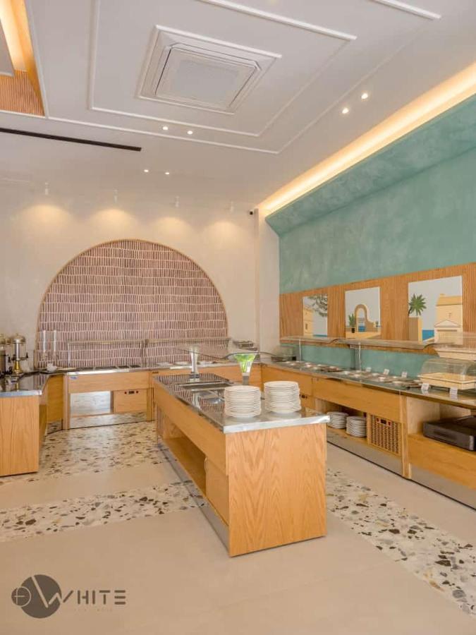Merar Hotel Golem  Kültér fotó
